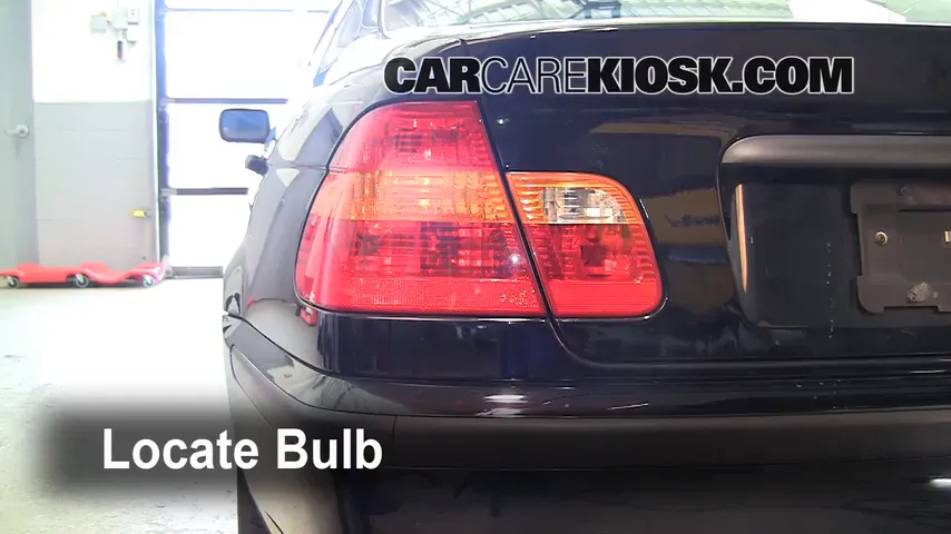 2002 BMW 325i 2.5L 6 Cyl. Sedan Lights Turn Signal - Rear (replace bulb)